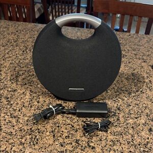 Black Portable Bluetooth Speaker